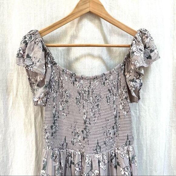 Torrid gray floral off the shoulder fit flare 1x - Picture 6 of 13